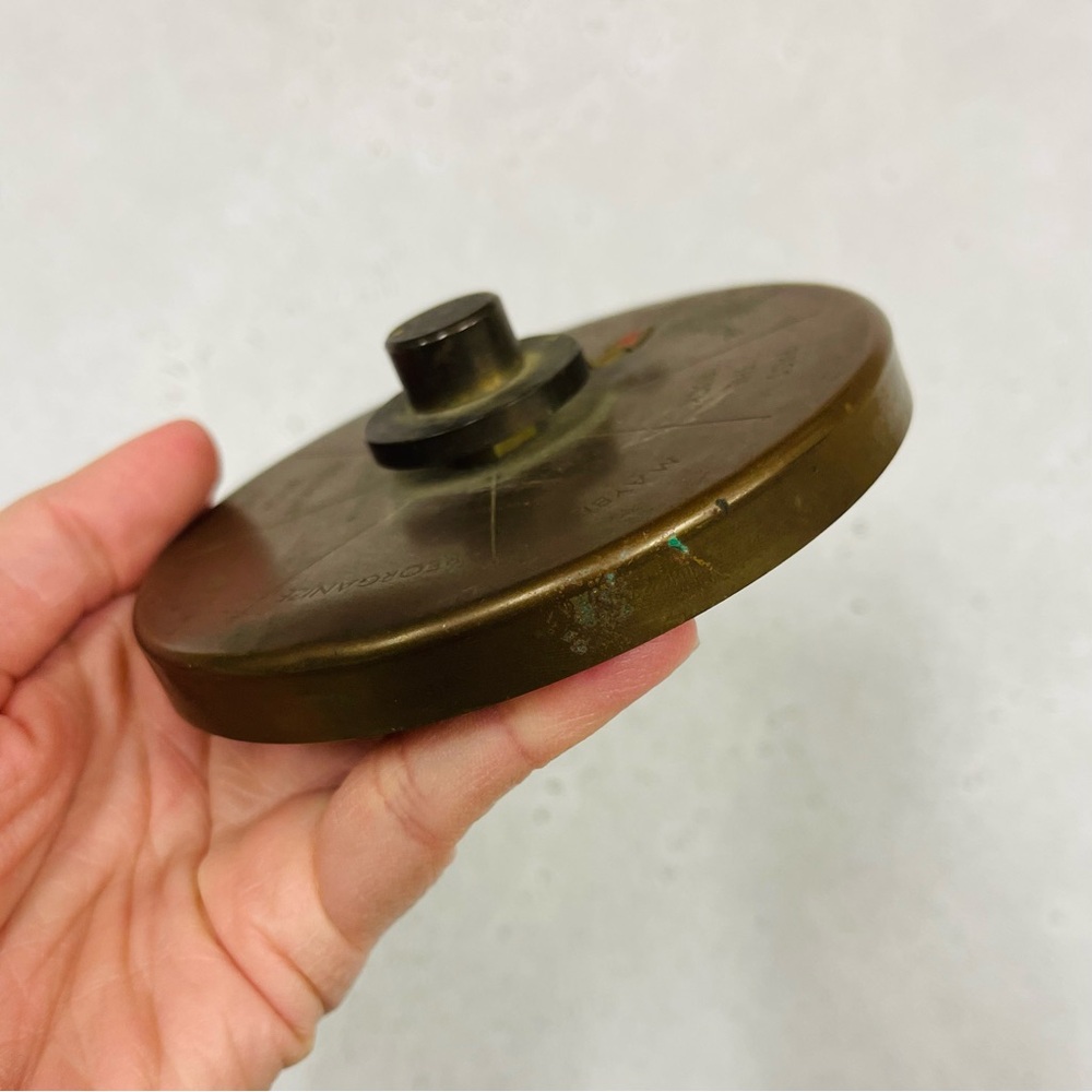 Vintage Brass Executive Decision Maker Spinner Paperweight - Picture 4 of 6